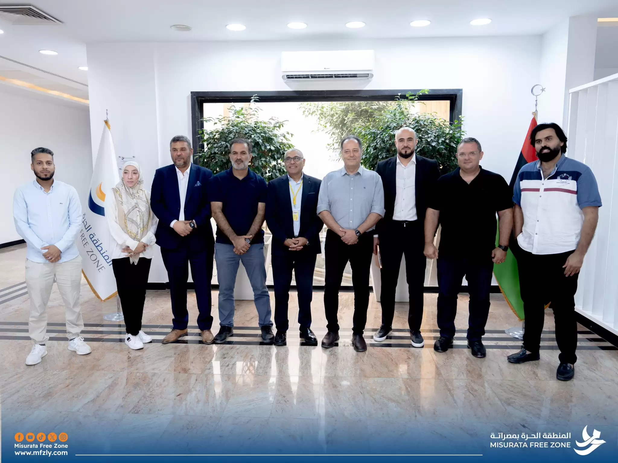 وفد من "DHL" العالمية يبحث فرص التعاون والاستثمار في المنطقة الحرة بمصراتة